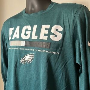Philadelphia eagles long sleeve T-shirt